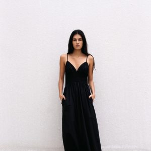 VESTIDO MIDI BORDADO